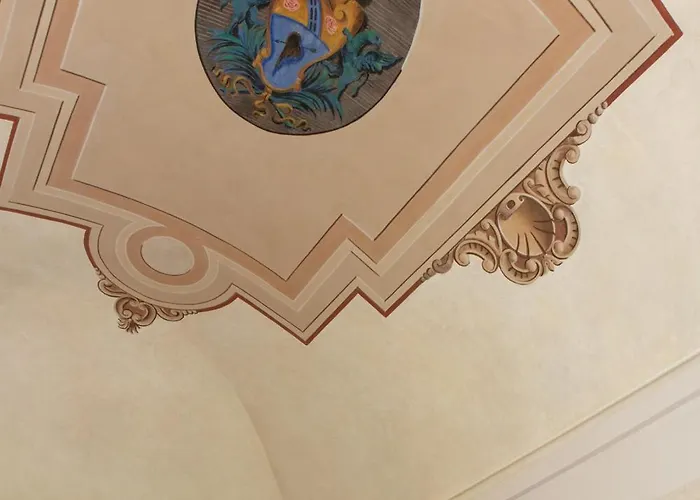 Palazzetto Alfieri Centro Storico 3* LʼAquila